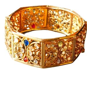 Fashion costume jewelry gold tone rhinestone bangle bracelet w screw cla…